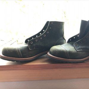 Truman Moss Waxy Mohawk Size 11, New, No Box, Unworn, Green
